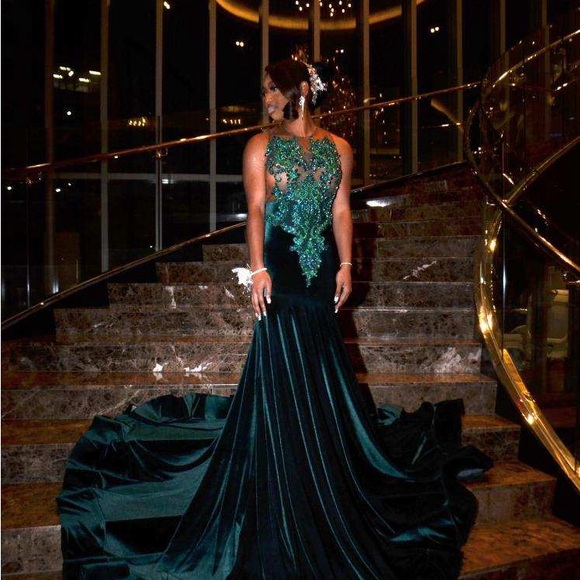 Dresses & Skirts - Used prom dress